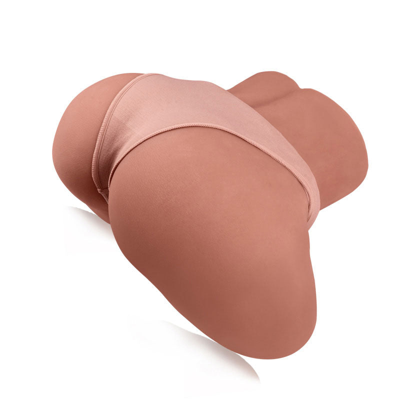 Cecilia: Trasero Sexual de 8.9 Kg con Hermosa Vagina