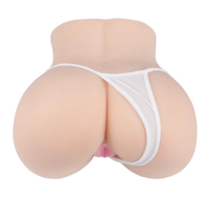 Cecilia: Trasero Sexual de 8.9 Kg con Hermosa Vagina
